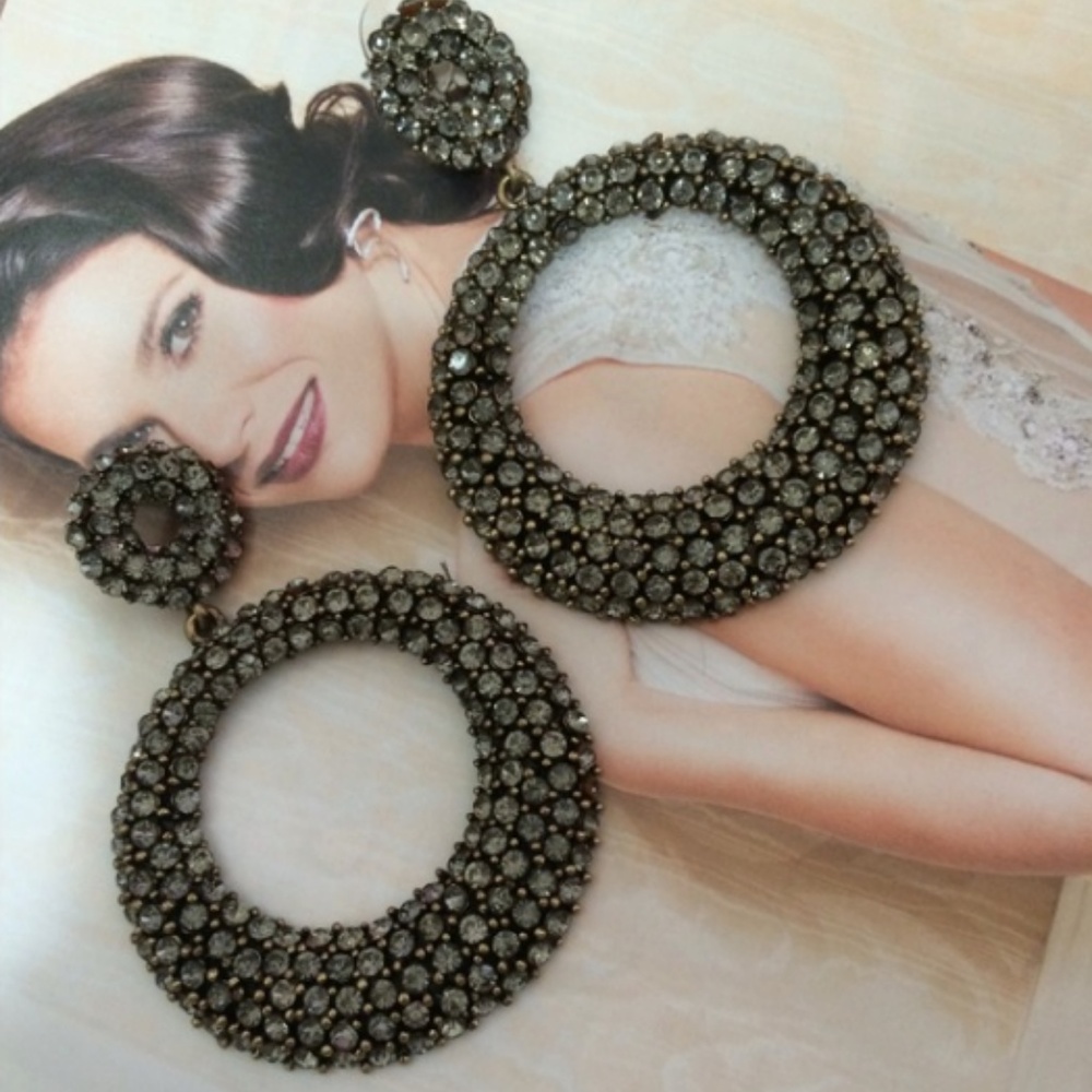 Rhinestone Pewter Statement Earrings - image 2